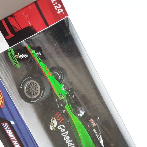 Hot Wheels 2010 Danica Patrick #7 GoDaddy Andretti IndyCar 1:24  NEW - Picture 6 of 8